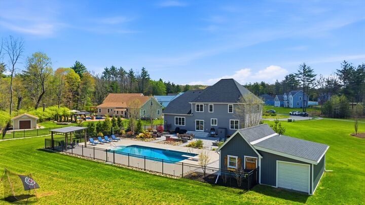 Property Photo:  10 Fitch Farm Way  MA 01073 