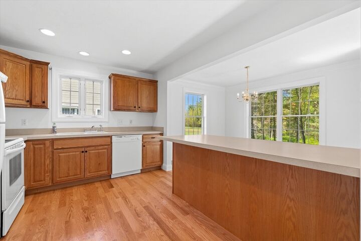 Property Photo:  14 Angell Brook Dr 14  MA 01583 
