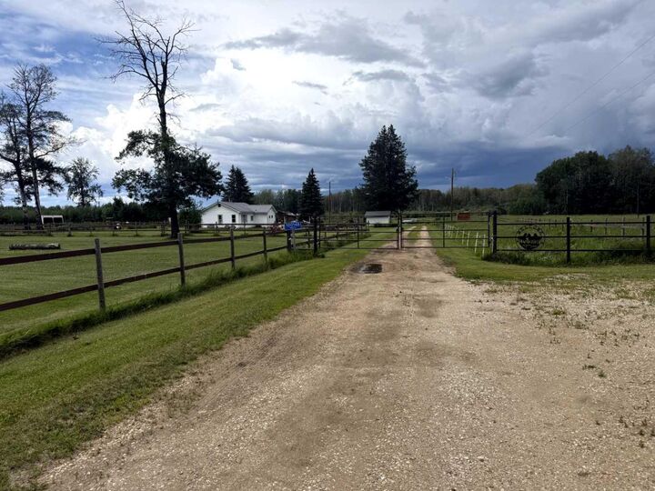 Property Photo: 10014B 2 Highway AB T0G 1K0