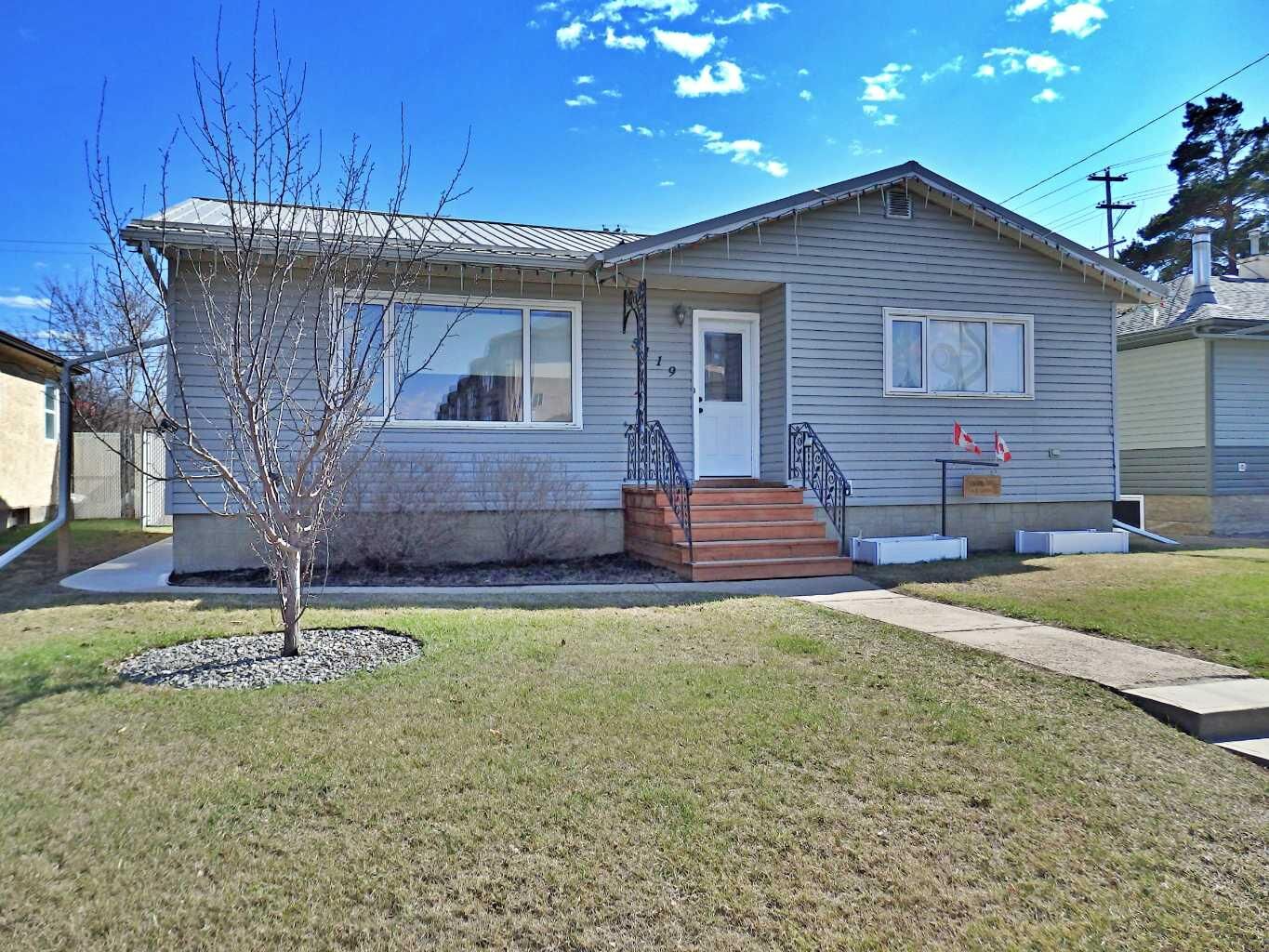 Property Photo:  5119 51 Avenue  AB T9X 1T8 