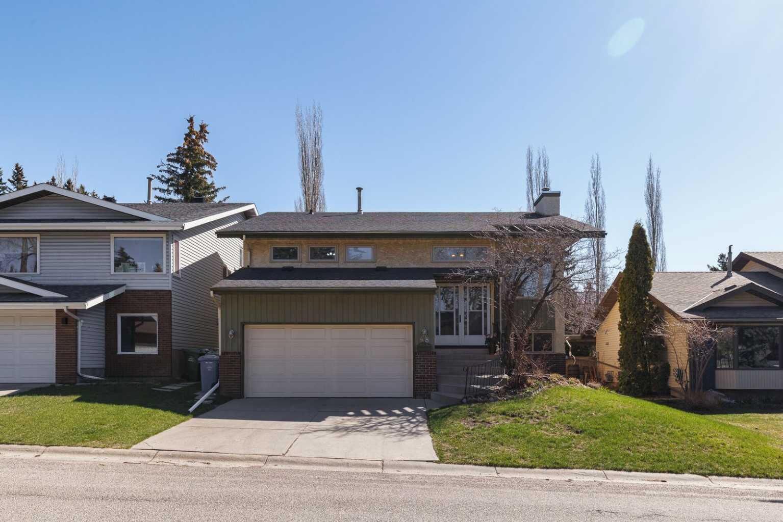 Property Photo:  48 Ranchridge Drive NW  AB T3G 1W2 