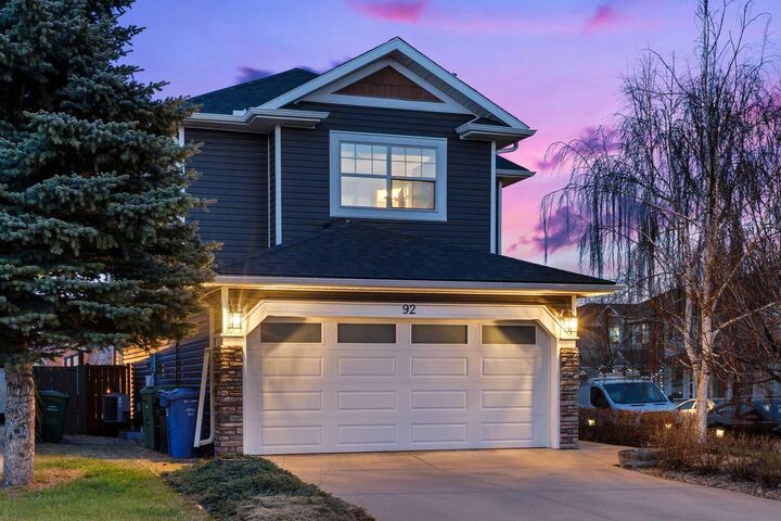 Property Photo:  92 Bridlewood Park SW  AB T2Y 3R8 