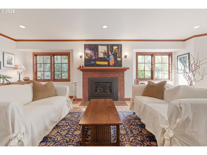 Property Photo:  1669 Fairmount Blvd  OR 97403 