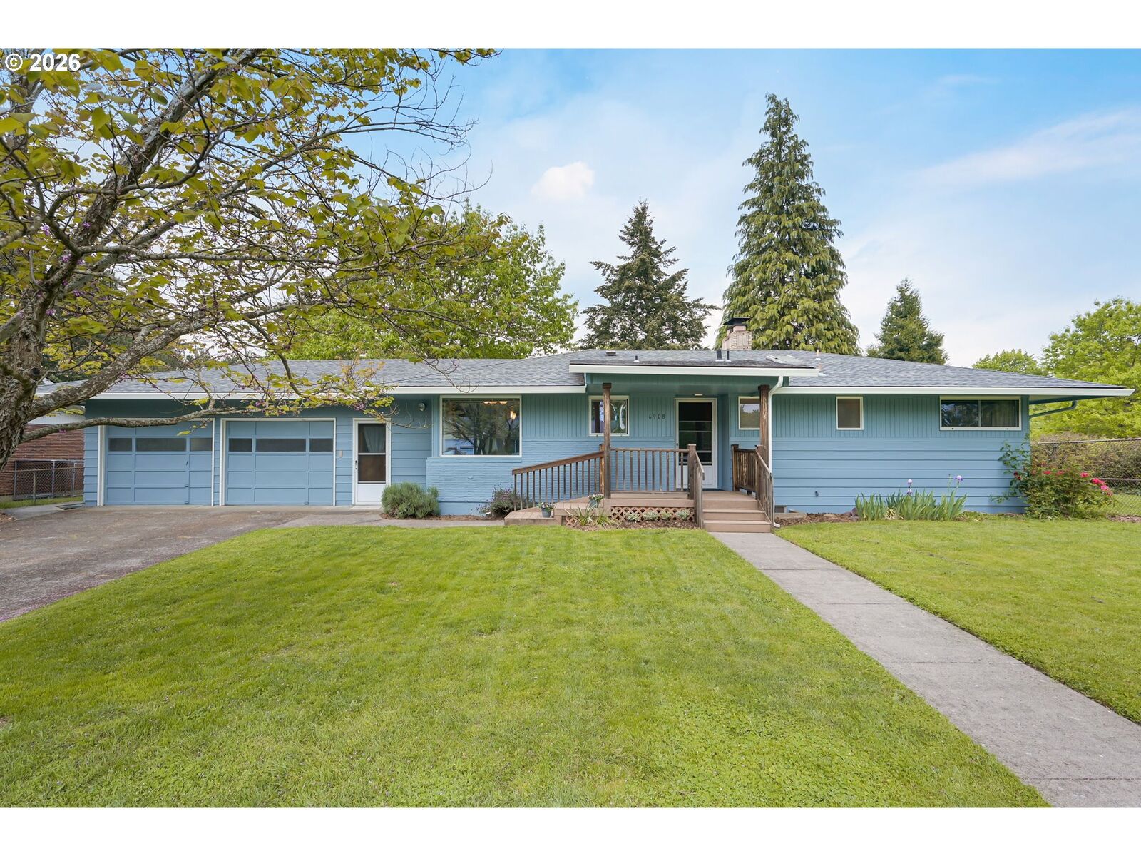 Property Photo:  6908 Tennessee Ln  WA 98664 