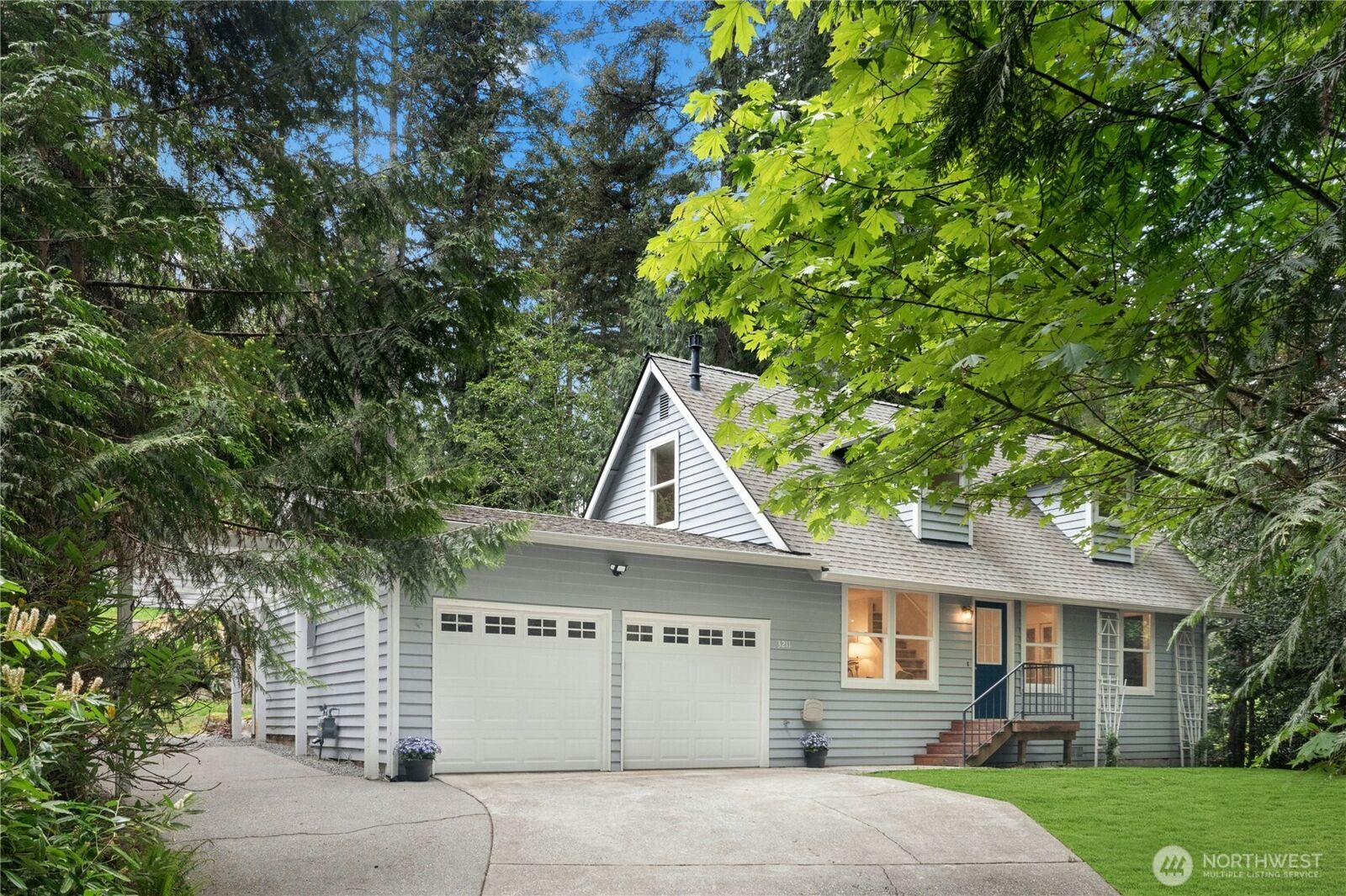Property Photo:  3211 W Ames Lake Drive NE  WA 98053 