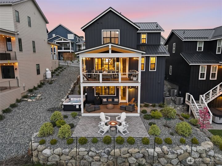 Property Photo:  211  Bluebell Court  WA 98816 