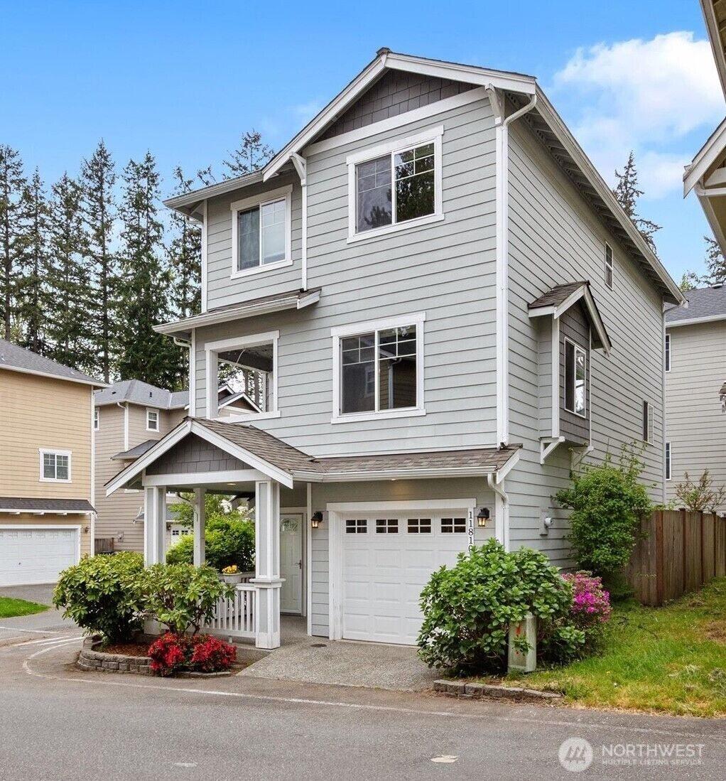 Property Photo: 11810 14th Avenue W 14 WA 98204