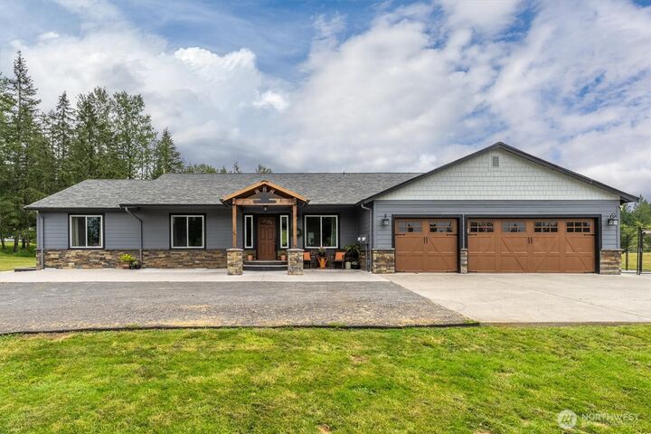 Property Photo:  300  Cole Road  WA 98626 