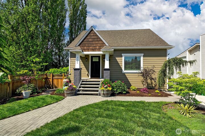 Property Photo:  9545  2nd Avenue NW  WA 98117 