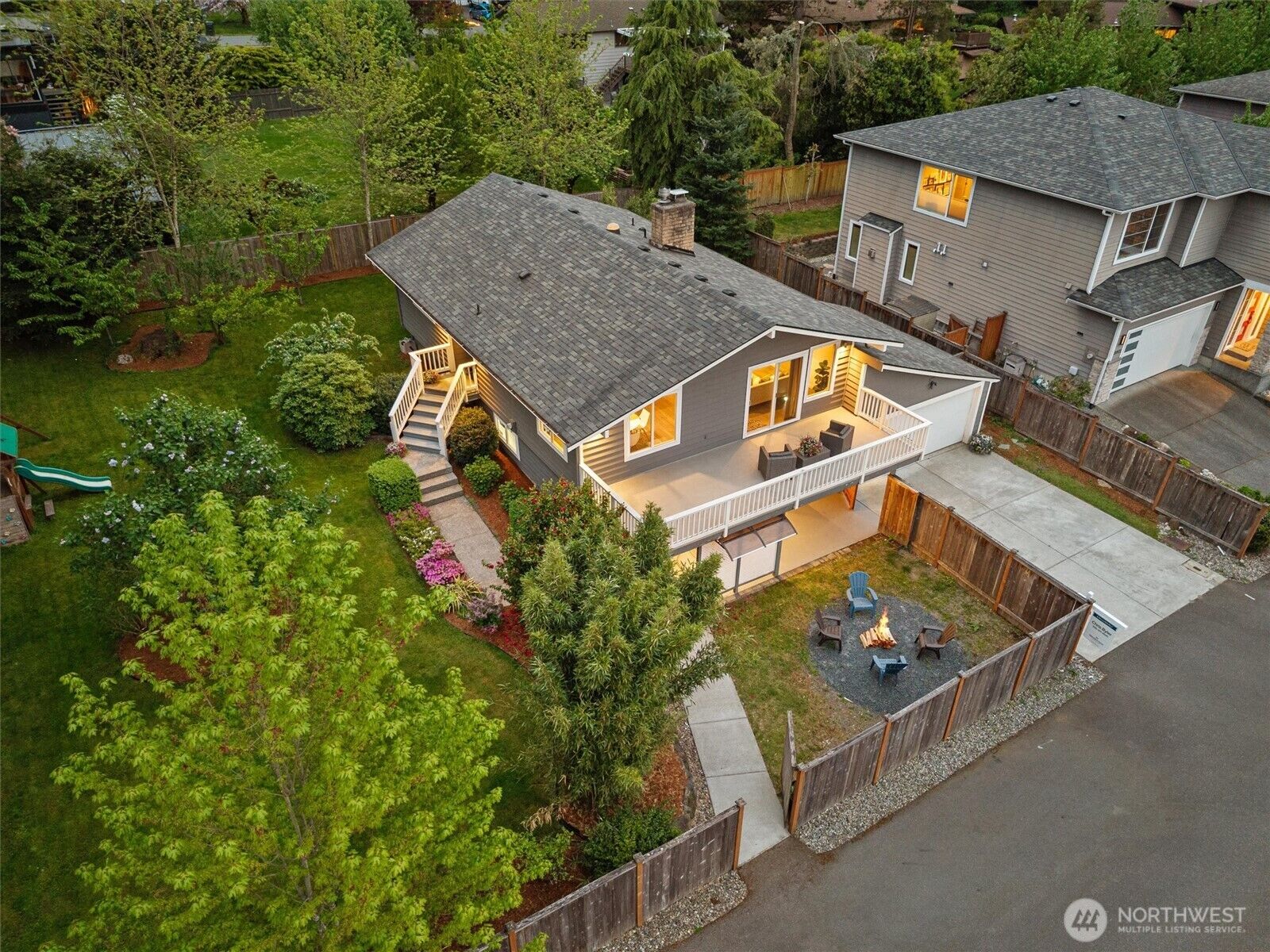 Property Photo:  15919 NE 84th Avenue NE  WA 98028 