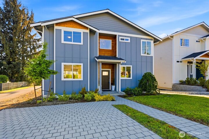 Property Photo:  3058  44th Avenue NE  WA 98422 