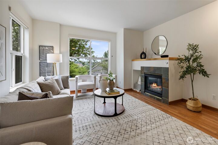Property Photo:  1501  Cherrylane Avenue S 1501  WA 98144 