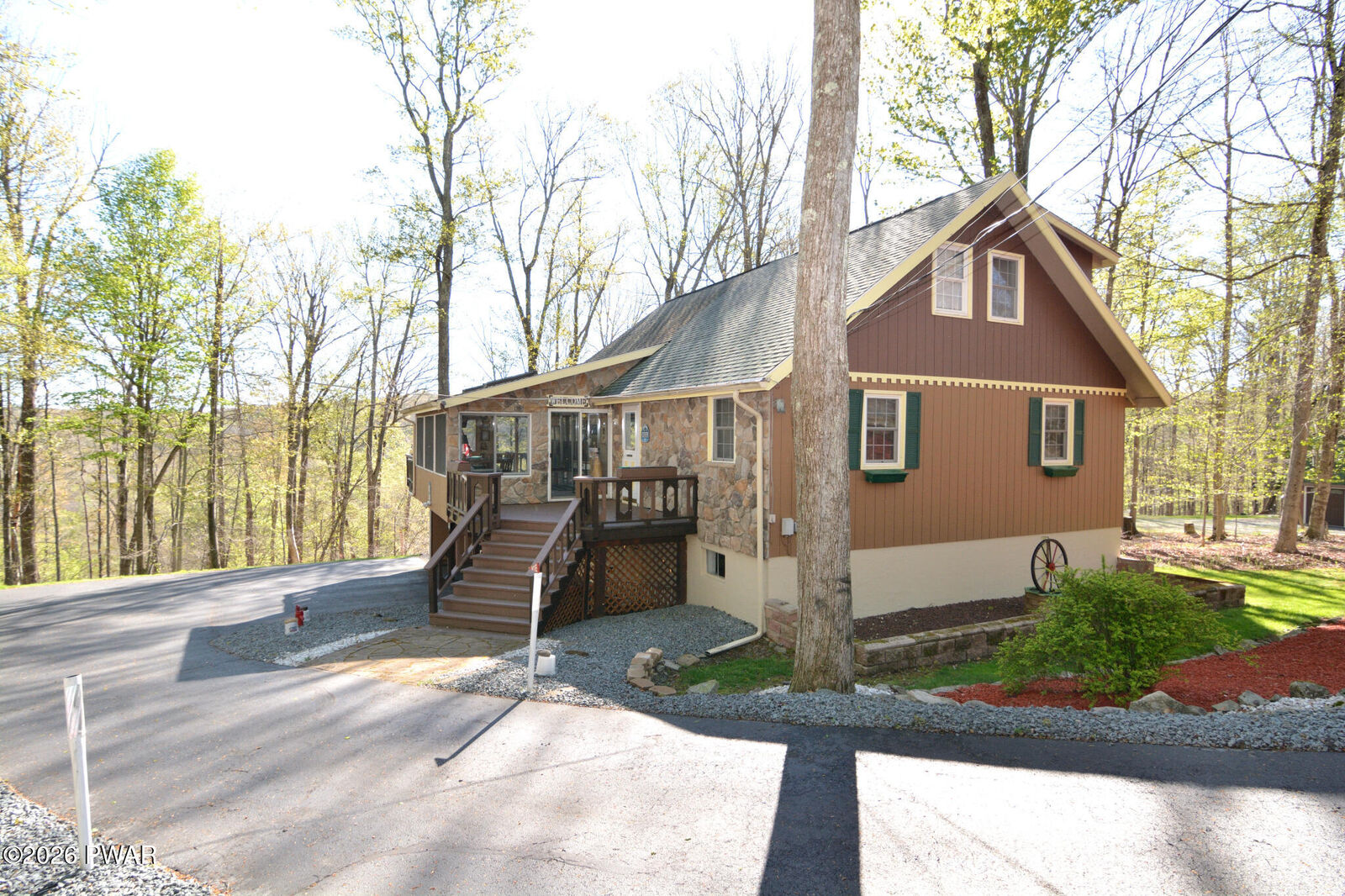 Property Photo:  104 Ash Lane  PA 18426 