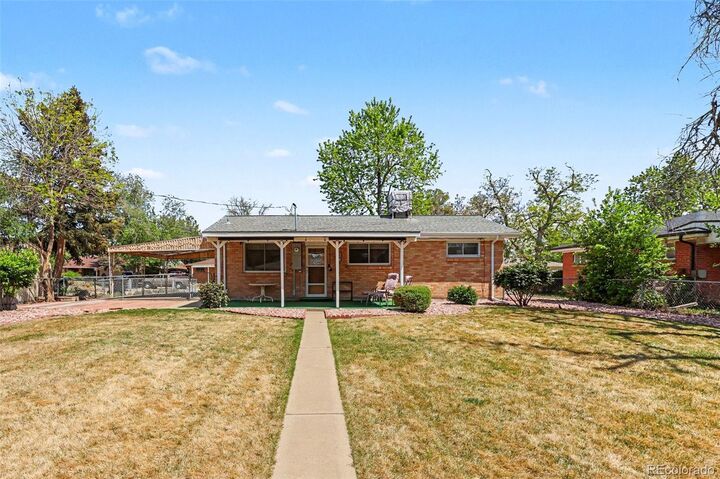Property Photo:  3061 Worchester Street  CO 80011 