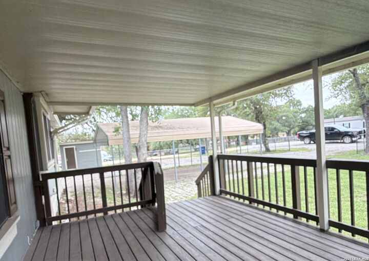 Property Photo:  309 Hickory Run  TX 78121 