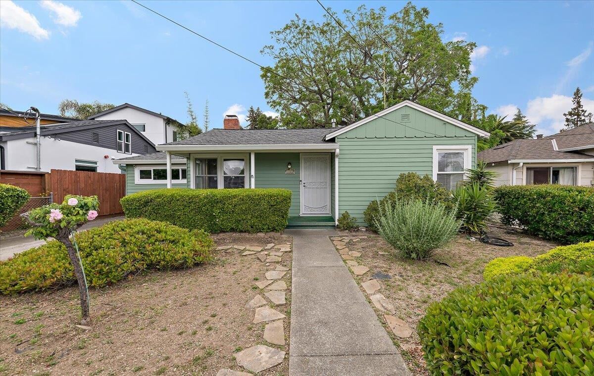Property Photo:  1061 Thornton Way  CA 95128 