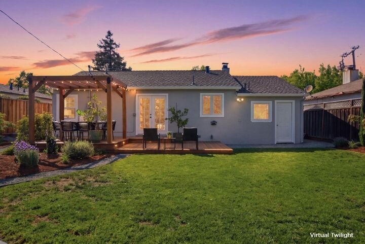 Property Photo:  916 5th Avenue  CA 94063 