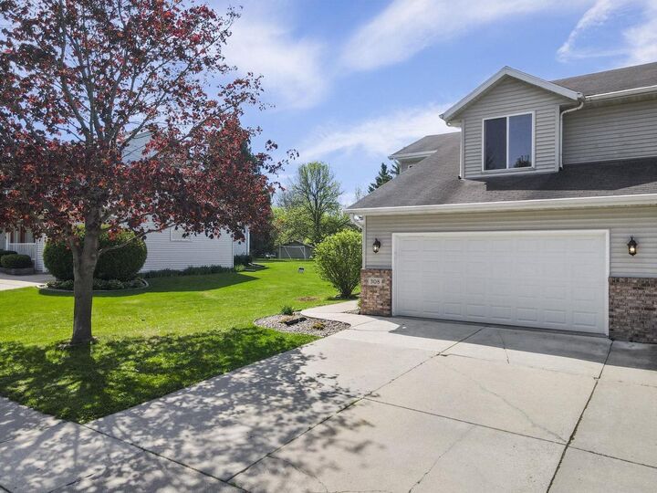 Property Photo:  308 W Clover Lane  WI 53527 