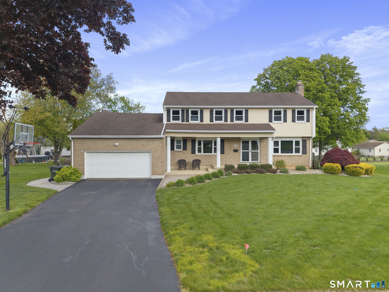 Property Photo: 152 Surrey Drive CT 06109