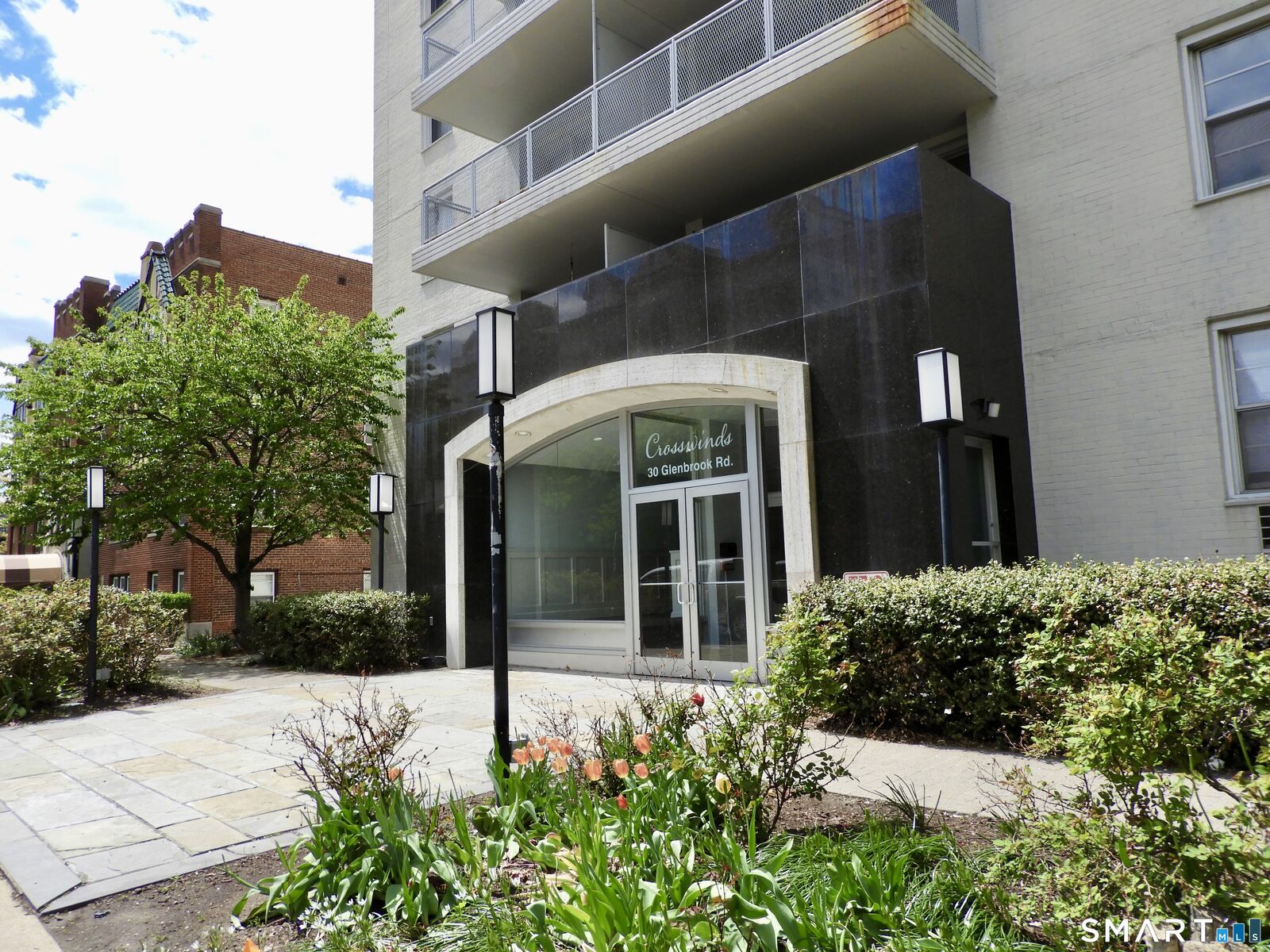 Property Photo:  30 Glenbrook Road 10F  CT 06902 