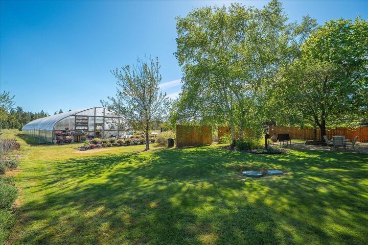 Property Photo: 1415 W Viewmont Rd WA 99224