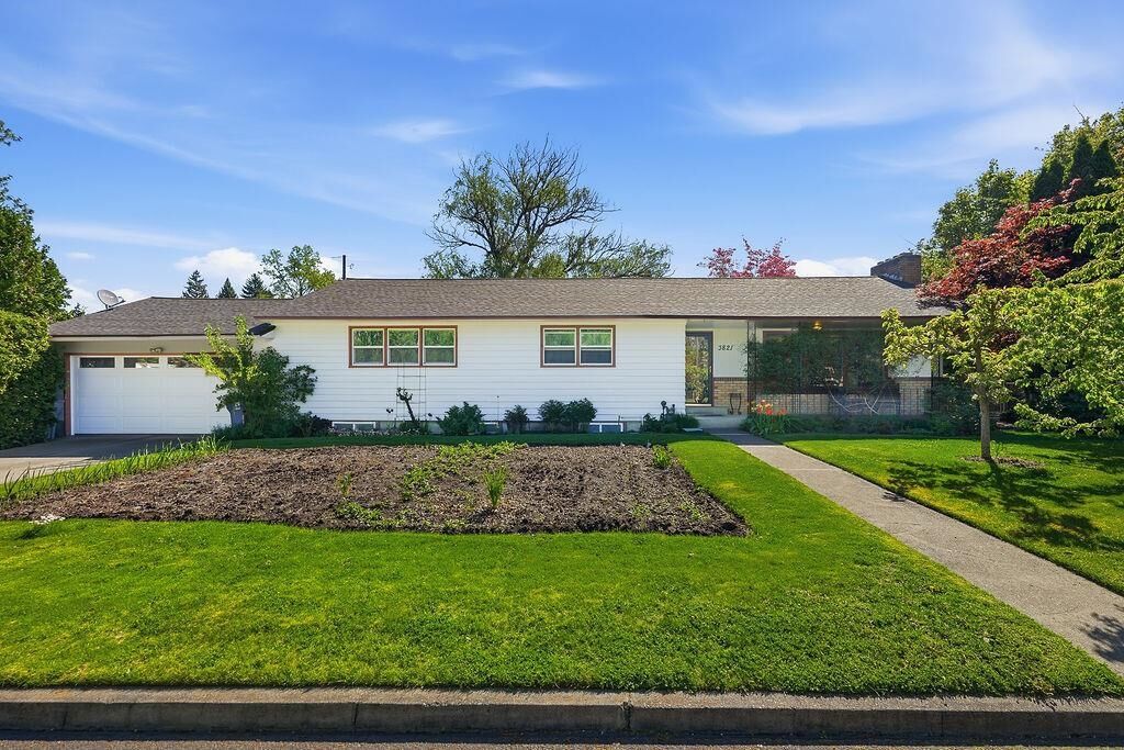 Property Photo:  3821 S Gandy St  WA 99203 