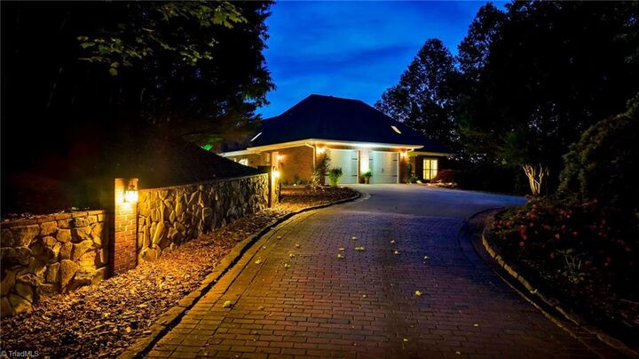 Property Photo:  1098 Phillips Way  NC 28697 