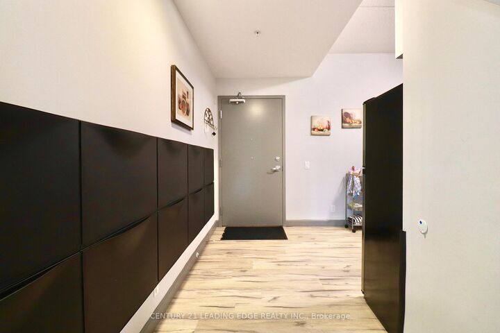Photo de la propriété:  77 Leland Street 422  ON L8S 3A1 