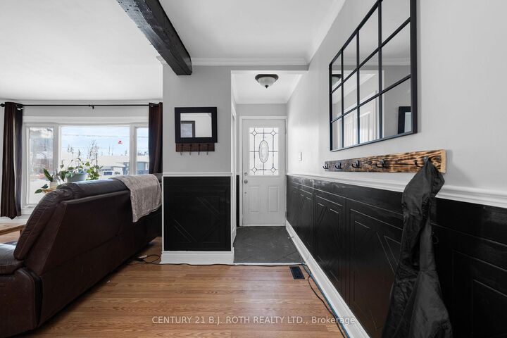 Property Photo: 1032 Gilmore Avenue ON L0L 1W0