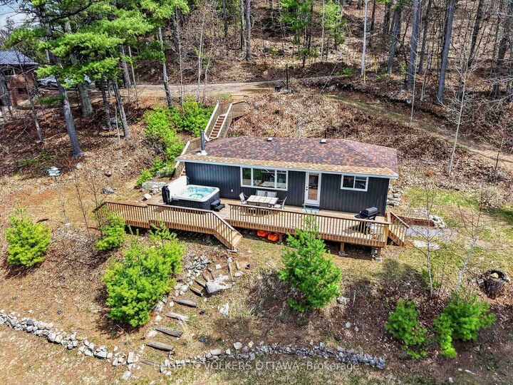 Property Photo: 119 Eagle Crest Trail ON K0J 1H0