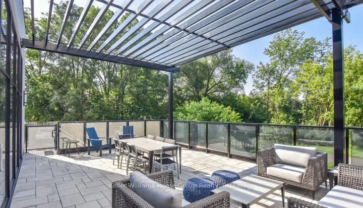 Property Photo: 71 Wyndham Street S 1201 ON N1E 0T1
