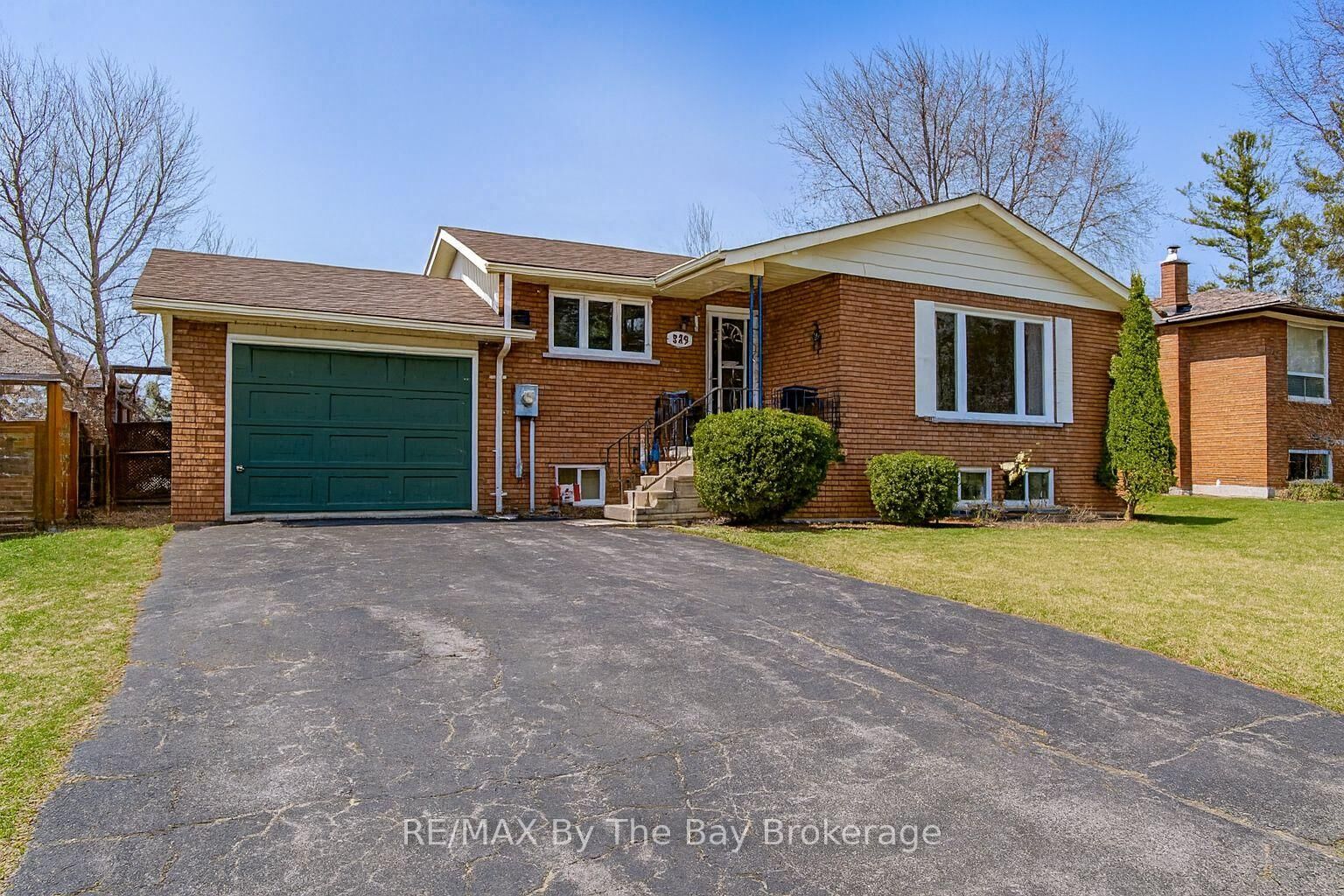Property Photo: 229 Datas Drive E ON L0M 1S0