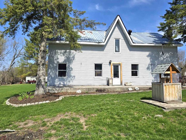 476 Smith Road — photo 1