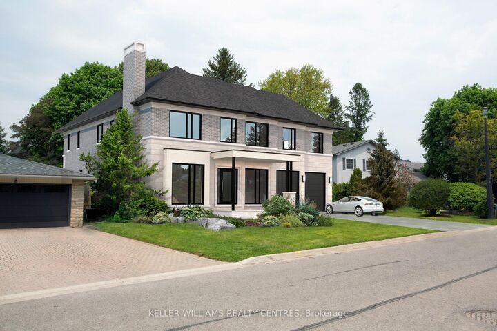 10 Hawthorne Lane — photo 1
