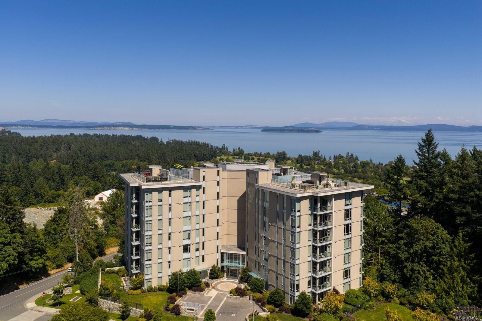 Property Photo: 5388 Hill Rise Terr #602 BC V8Y 3K3
