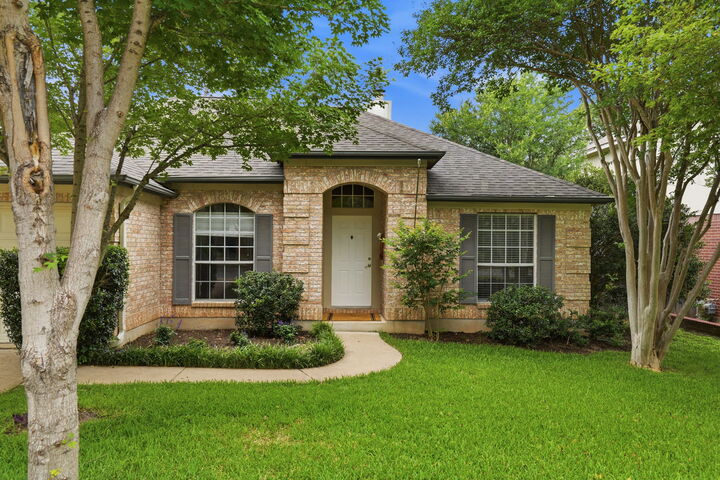 Property Photo:  1313 Roadrunner Drive  TX 78613 