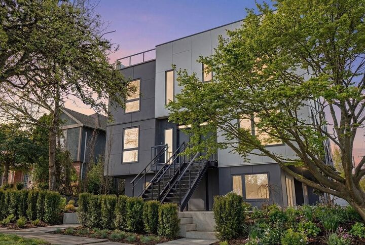 692 W 29th Avenue — photo 1
