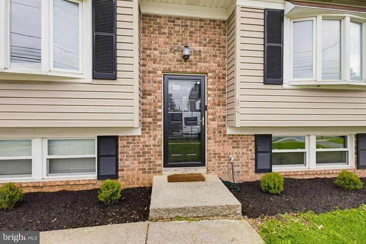 Property Photo:  94 Petersburg Road  PA 17601 