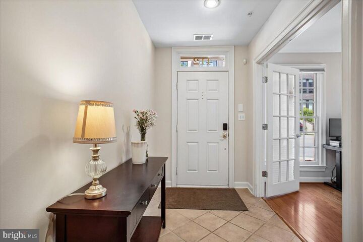 Property Photo:  412 Pendleton Street  VA 22314 