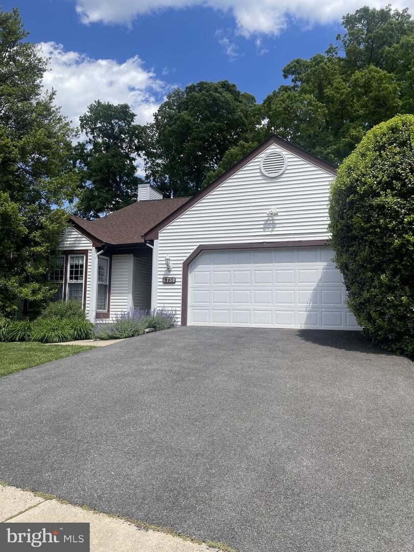 Property Photo: 6730 Anders Terrace VA 22151