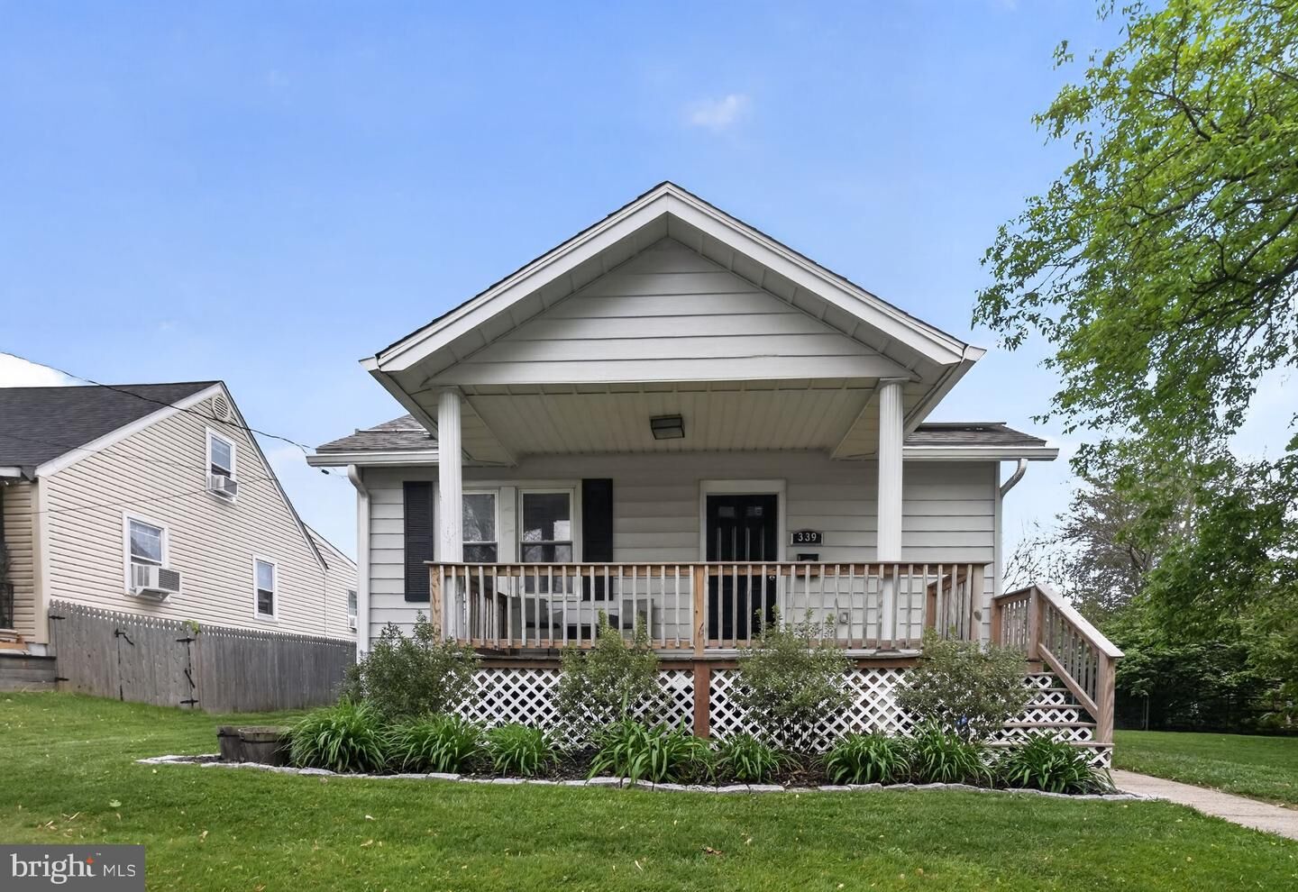 Property Photo:  339 Maple Avenue  PA 19038 