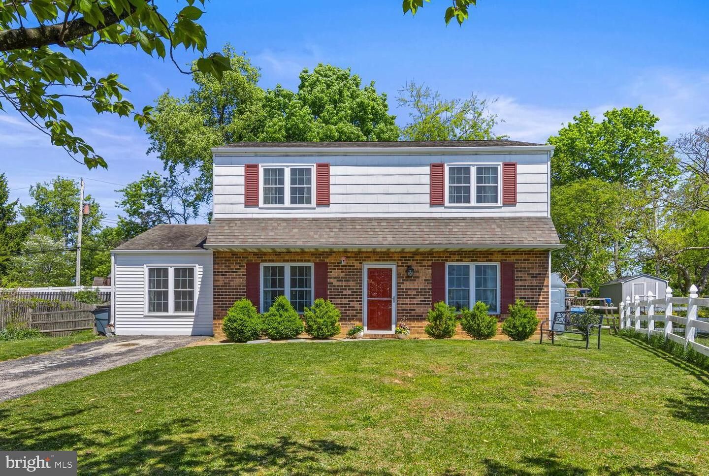 Property Photo:  4 Devon Circle  PA 19301 