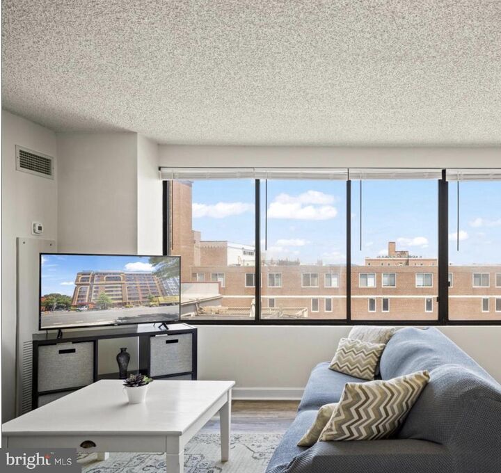 Property Photo:  1245 13th Street NW 913  DC 20005 