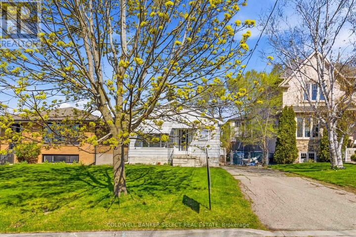 Property Photo:  879 Sixth Street  ON L5E 1N5 