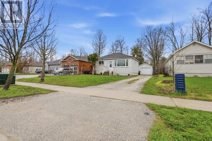 Property Photo:  749 Innisfil Beach Road  ON L9S 4E4 
