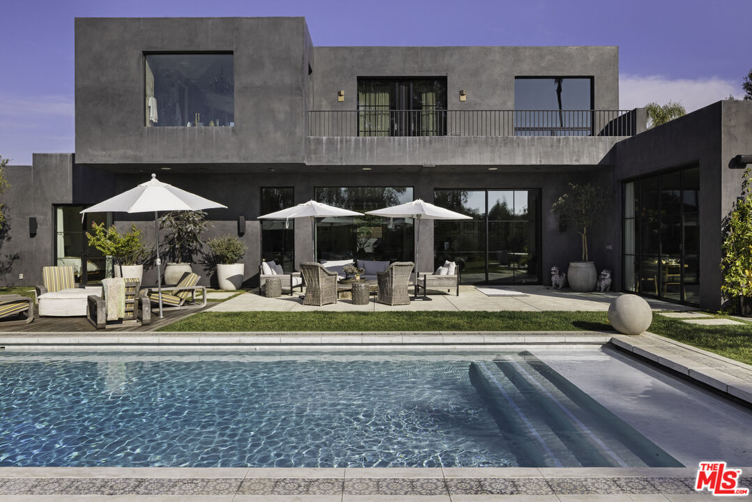 Property Photo: 6603 Dume Dr CA 90265