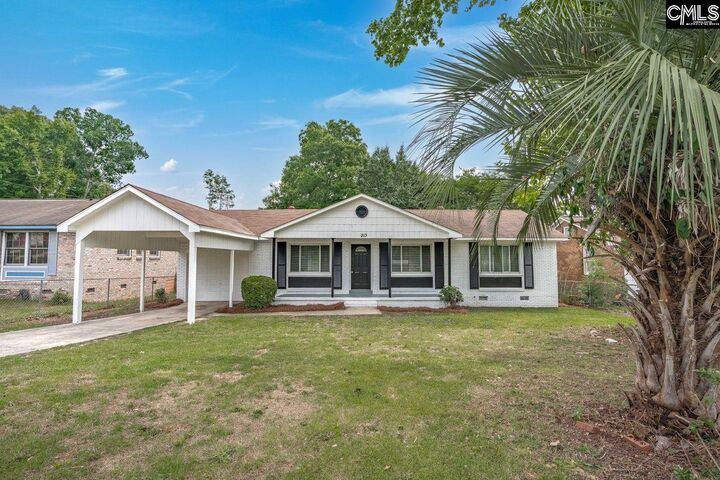 Property Photo: 213 Crestmore SC 29209