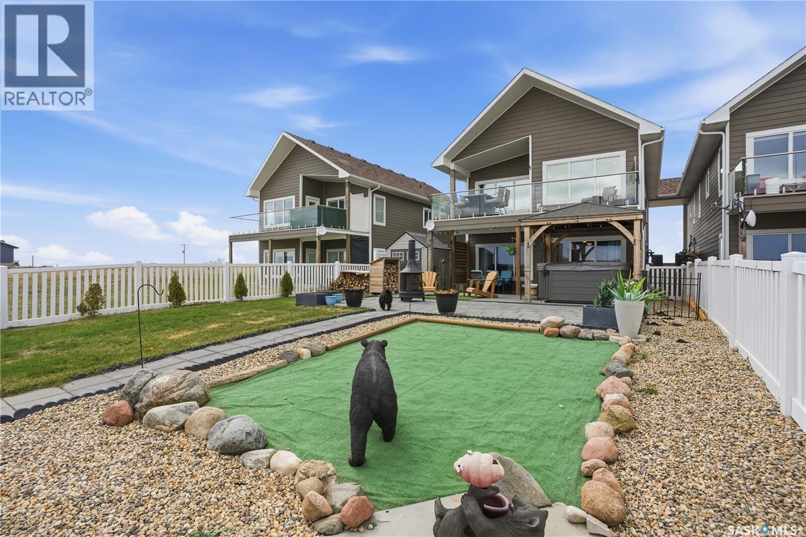 Property Photo:  #2 125 Sunrise Drive  SK S7C 0A6 