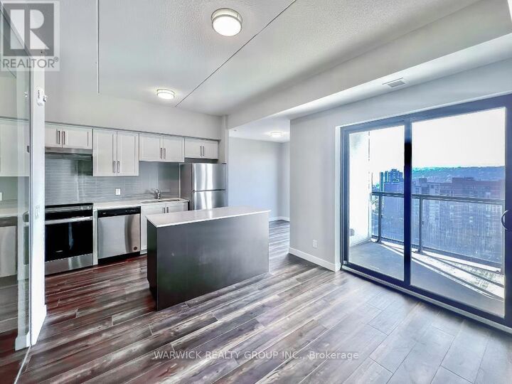 Property Photo:  15 Queen Street South 1815  ON L8P 3R4 
