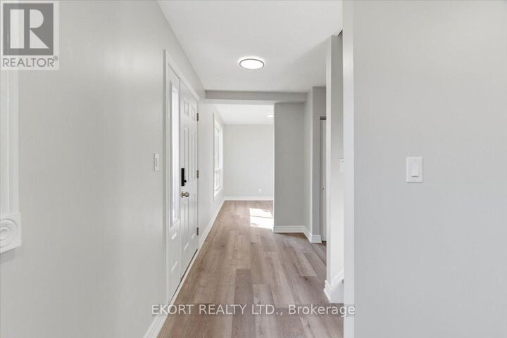 Property Photo:  17 Tracey Park Drive 27  ON K8P 4R4 